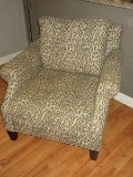 Haverty's Furniture Occasional Accent Chair Leopard Print Pattern Upholstery Mahogany Legs