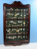47 +/- Souvenir Collector Spoons in Mahogany Finish Wall Display Rack Case Scrollwork