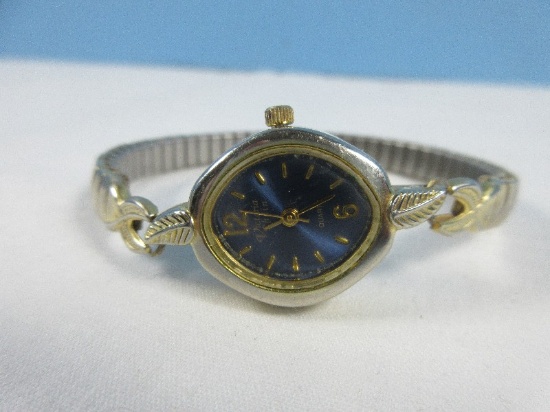 Analog Victoria Rhein Quartz Ladies Wrist Watch Royal Blue Face