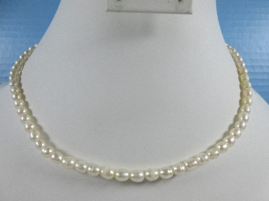 Fresh Water Pearl Necklace