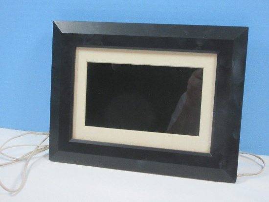 Optimus 7" Digital Photo Frame w/AC Adapter