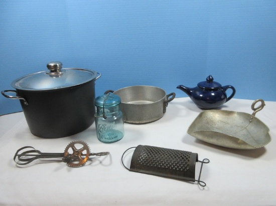 Lot Vintage & Other Kitchenware Hand Turn Crank Egg Beater, Aluminum 8"D Pot, Grater,