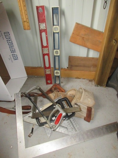 Lot Empire Bubble Stick 48", Levels, Hand Saw, Leather Tool Belt, Speed Square etc.
