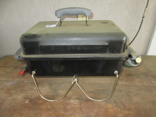 Weber Portable Go-Anywhere Propane Mini Grill- 12"H x 17" x 10 1/2"