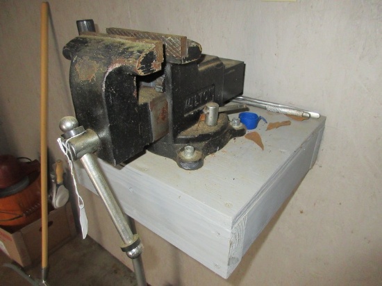 Wilton Bench Vise on Swivel Base