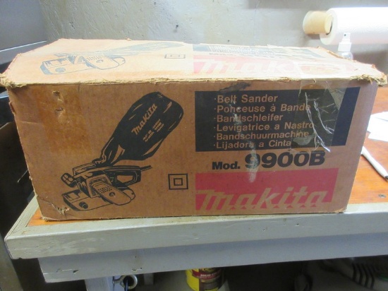 Makita Belt Sander Model 9900B w/Dust Bag