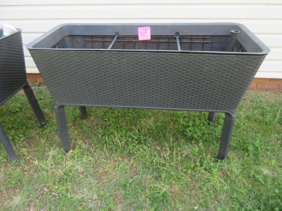 Polymer Outdoor Raised Garden Bed Basket Weave Design-30"H, Top 19" x 45"