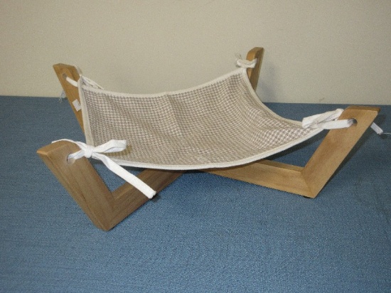 Adorable Kitty Cat Wisker City Cat Hammock 6" Elevated Hammock for The Pampered Kitty