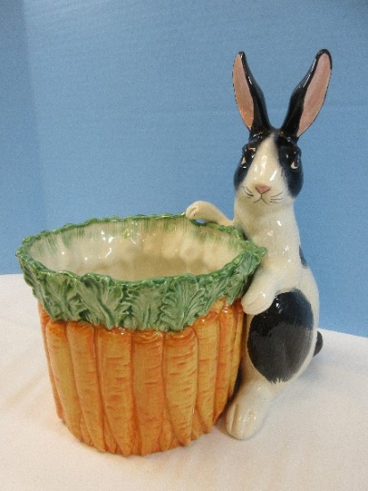 Fitz & Floyd Kensington Rabbit Collection Charming 10 1/2" Figural Rabbit w/A Bunch of Carrots