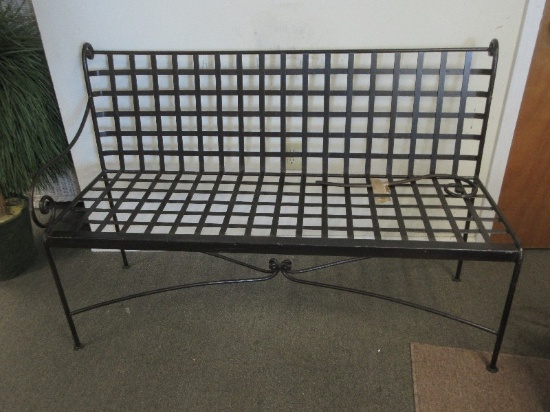 Heavy Metal Garden Bench Lattice Grid Pattern Back/Seat Meoclassical Style