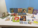 Lot Vintage & Other Children's Books 7 Lifesavers Mini Little Golden Christmas Books, The Archie