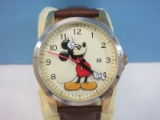 Mickey Mouse Classic Wrist Watch Brown Leather Strap Cream Color Face Gold Tone Bezel