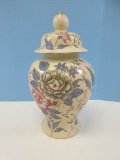 Beautiful Chinoiserie Chinese Porcelain 12 1/4