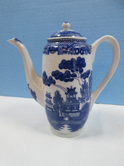China Blue Willow Pattern Classic 7 1/2" Teapot & Lid