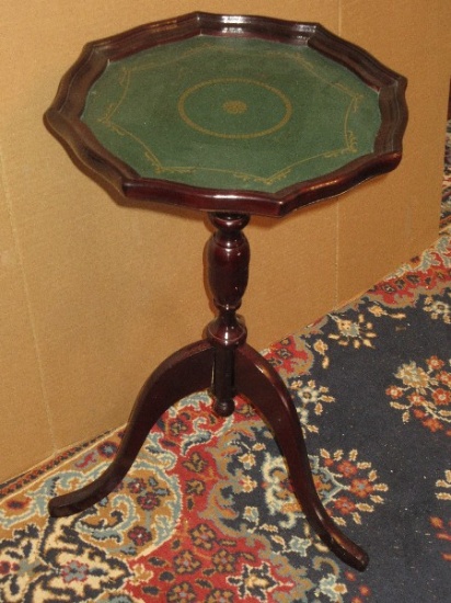 Fantastic Mahogany Finish 25"H Pedestal Pie Crust Wine Table/Green Faux Leather Tooled Top