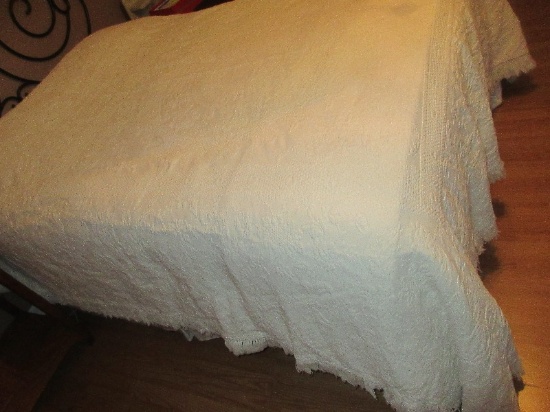 Vintage Bates Queen Elizabeth Loomed To Be An Heirloom Queen Size