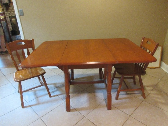 3pc Maple Butterfly Dropleaf Table w/2 Chairs Early American Style Honey Finish- Top 42" x 60",