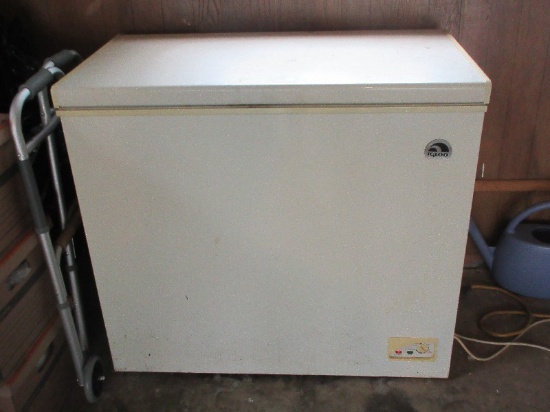 Igloo Freezer Chest- 33"H x 37" x 20 3/4"