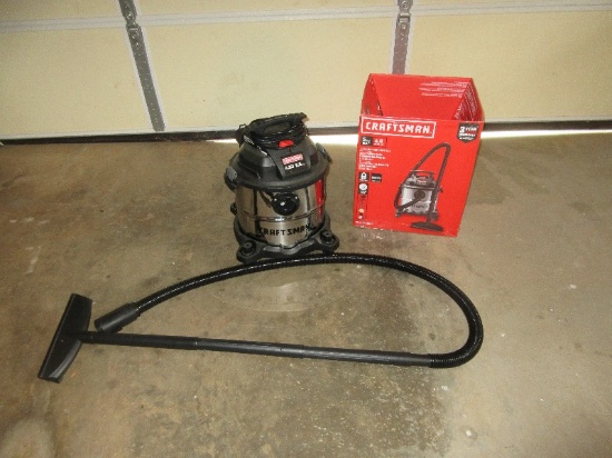 Craftsman 5 Gallon Wet/Dry Vac 4.0 Peak HP w/Hose