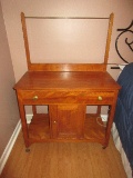 Antique Unique Colonial Revival Style Washstand w/Towel Bar, Pin Cove AKA Knapp Dovetail