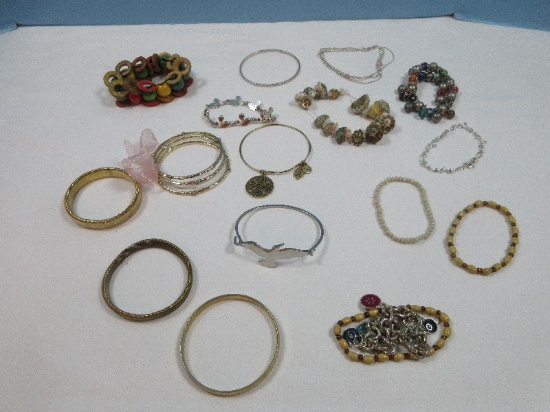 Lot Bracelets Boho Wooden Donuts/Beads, Stretch Cuffs Bangles, Studio Art Glass, Triple Strand