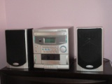 Emerson Compact Stereo System w/Matching 40HM Speakers Features 3 CD Player, AM/FM