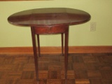 Pembroke Style Mahogany Crop Leaf End Table w/Dovetail Drawer on Tapered Legs