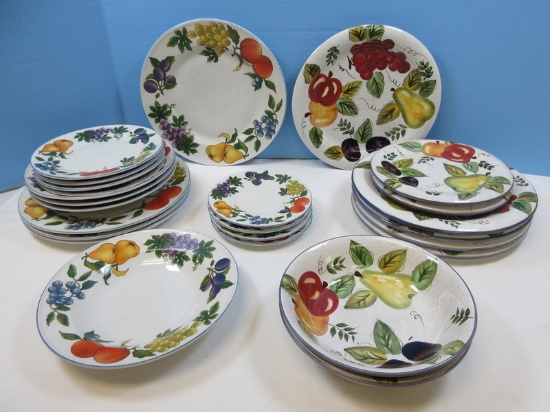 Lot 9 pcs. Oneida Vintage Fruit Pattern Hand Painted Dinnerware Plates/Coupe Bowls, 16 pcs.