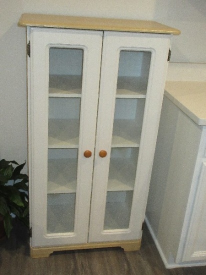 Farmhouse/Cottage Style Display/Curio Cabinet White Finish Double Glass Front Doors Light