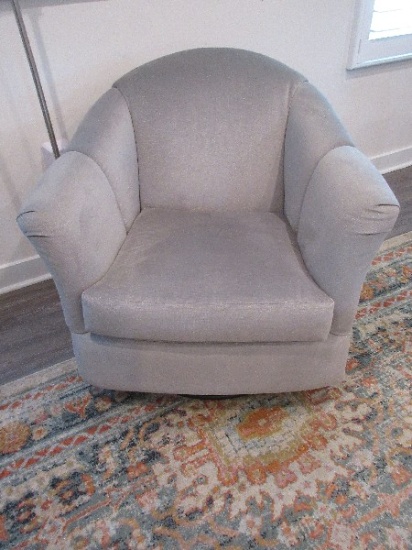 Havertys Furniture Gabriel Collection Swivel Glider Chair Graphite Gray Stylish Upholstery- NEW