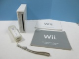 Nintendo Model NO. RVL-001(USA) Wii Gaming Console w/Wii Remote