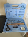 Lady's Mate Tool Set in Case Phillips/Flat Screw Drivers, Hammer, Pliers, Adjustable Wrench etc.