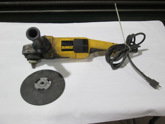 DeWalt DW474 Heavy Duty 7" Corded Angle Grinder