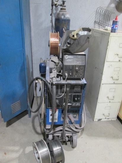 Miller CP-300 Industrial Grade 3 Phase MIG Welding Machine w/Wire Feeder Adjsutable