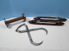 Collectibles Early Scissor Action Bail Handle Ice Tongs, 9 1/4" Industrial Wooden Textile Twister