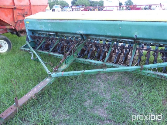 John Deere 8300 grain drill