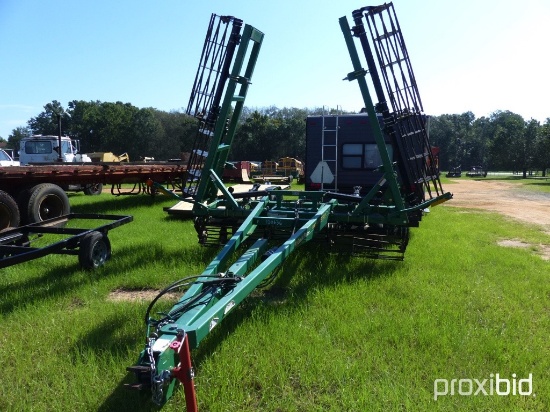 Great Plains 2330 crumbler