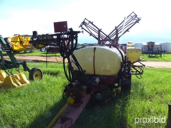 Hardi TR500 pull type sprayer