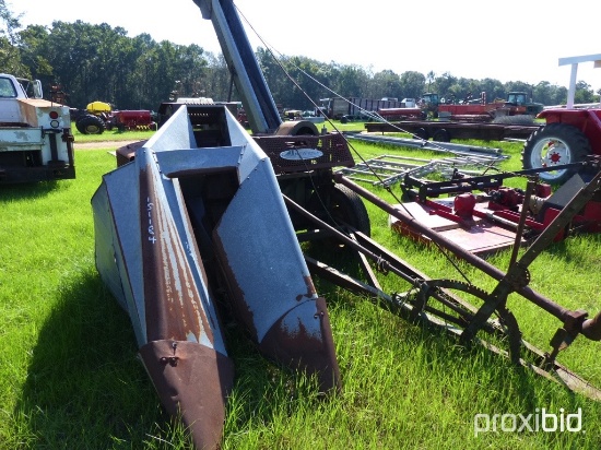 New Idea 310 corn puller