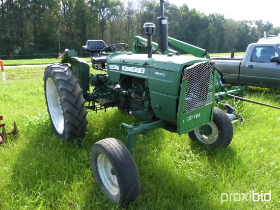 Oliver 1250 tractor