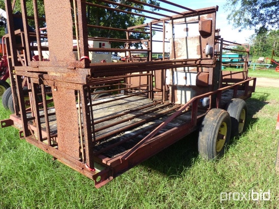 Hog farrow crate