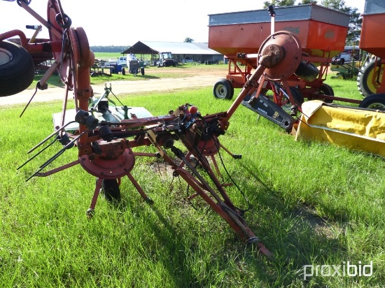 Kuhn GF5001 hay tedder