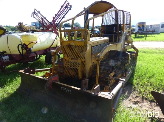 International TD6 dozer