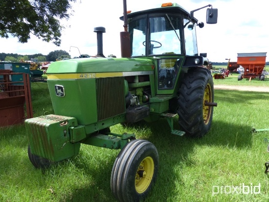 John Deere 4230 tractor