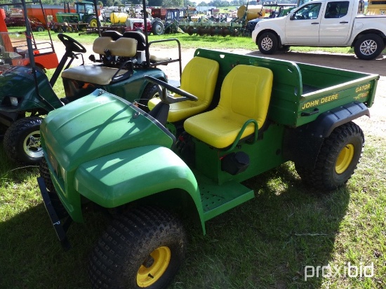 John Deere 4 x 2 gator