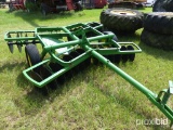 John Deere 8' pull type disc