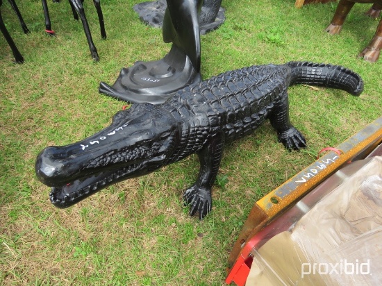 Alligator statue