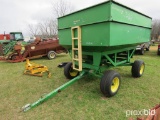 J&M gravity wagon w/ JD 1065A gear