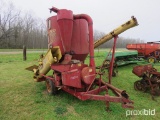 New Holland 352 feedmill