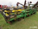 John Deere 1720 planter